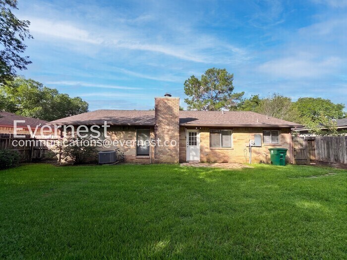 Building Photo - 6406 Summer Ridge Dr