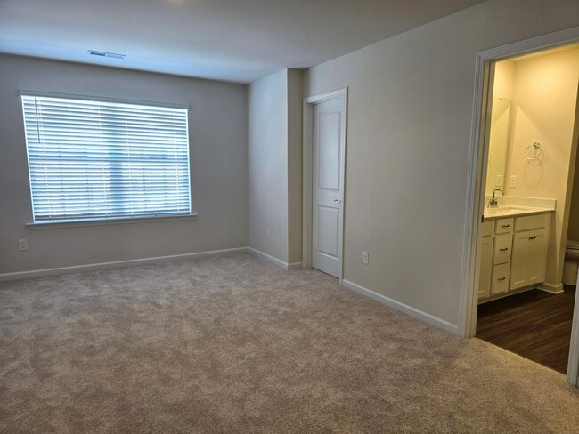 Building Photo - 1852 Pheasant Trce Cir