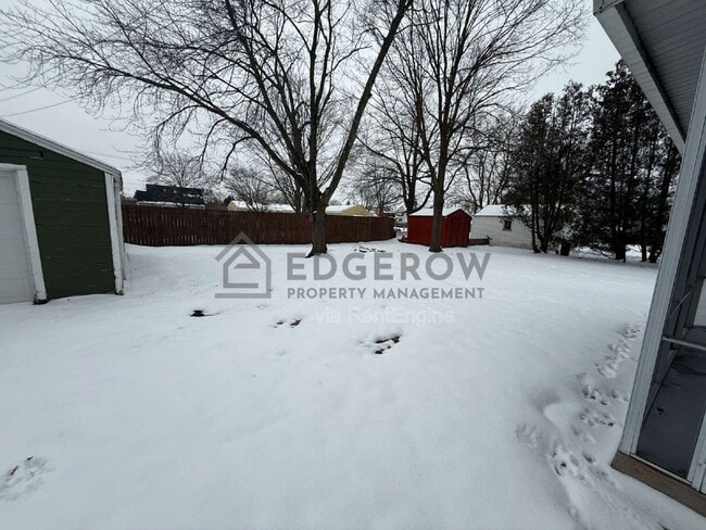 Building Photo - 740 Lyles St SE