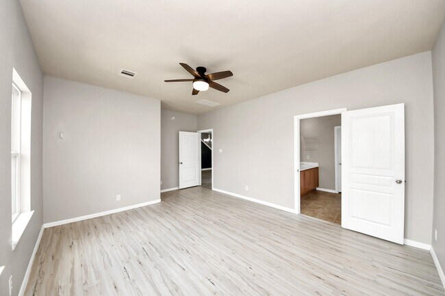 Building Photo - 7515 Morgan Ranch Tr