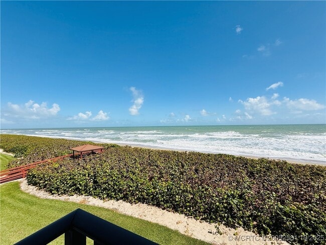Building Photo - 7440 S Ocean Dr