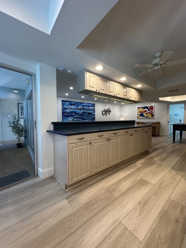 Building Photo - 2780 Landmark Dr