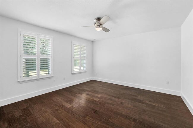 Building Photo - 6414 Kenilworth Dr