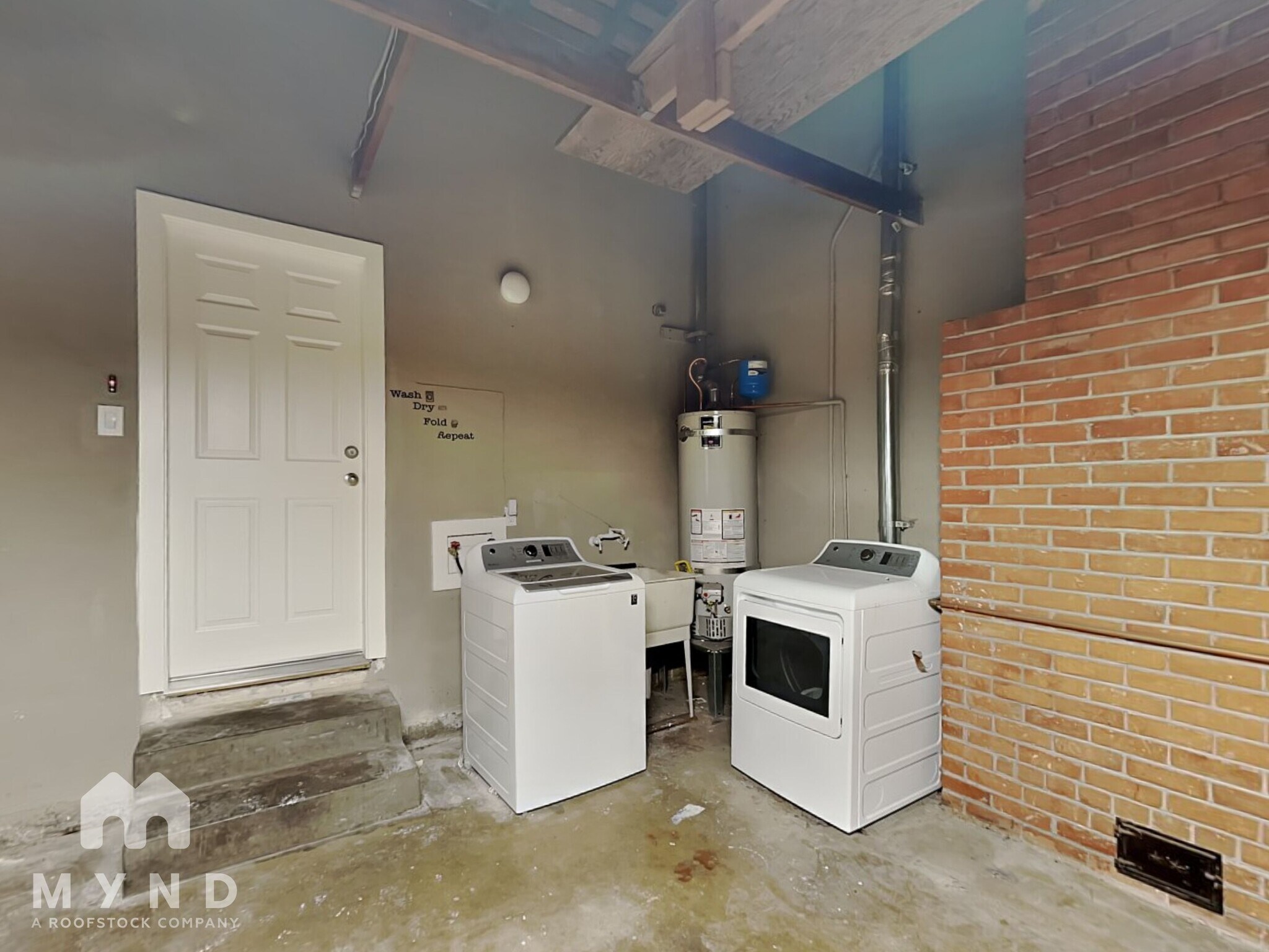 Building Photo - 2428 Drayton Dr