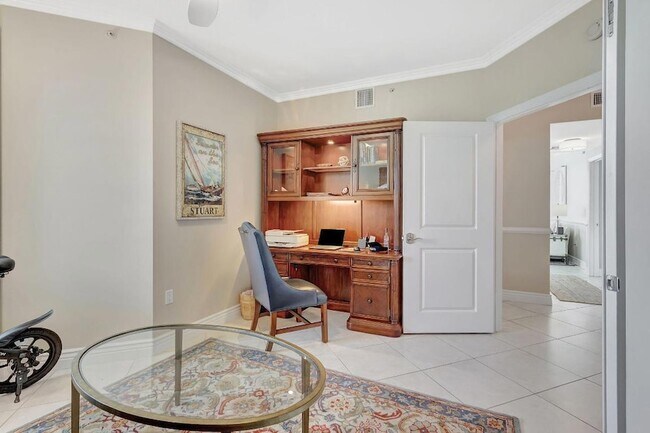 Building Photo - 775 NW Flagler Ave