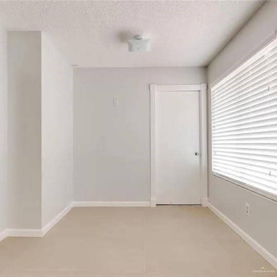 Building Photo - 9 San Esteban St