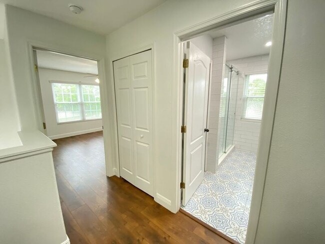 Building Photo - 13110 Moss Park Ridge Dr