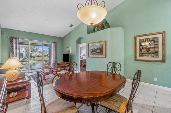 Building Photo - 55 N Lakeshore Dr