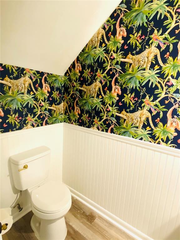 Building Photo - 148 Douglas Rd W