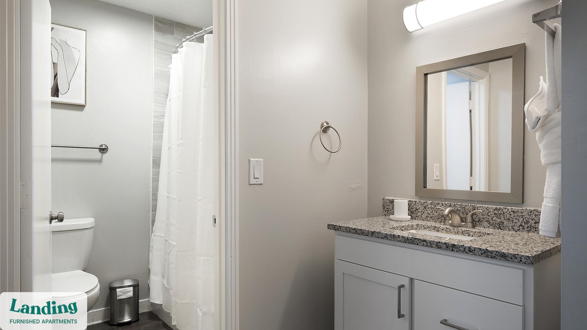 Building Photo - 231 New Shackle Island Rd