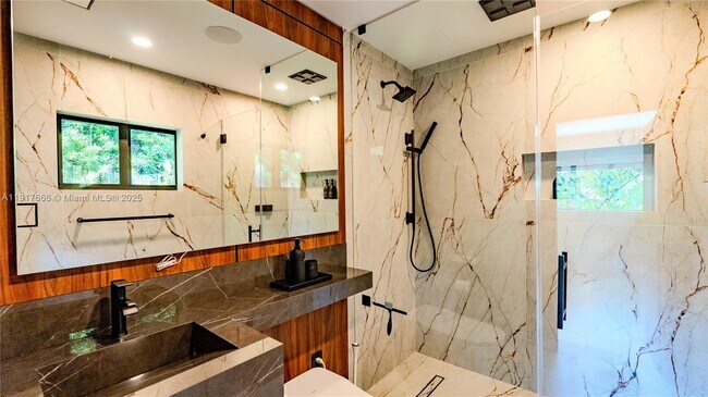 Building Photo - 3711 Battersea Rd