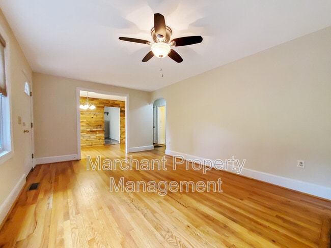 Building Photo - 333 Ridgecrest Dr