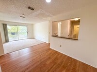 Building Photo - 3705 SW 27th St