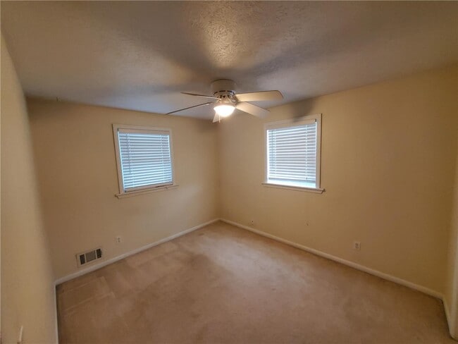 Building Photo - 1148 Jackson Rd