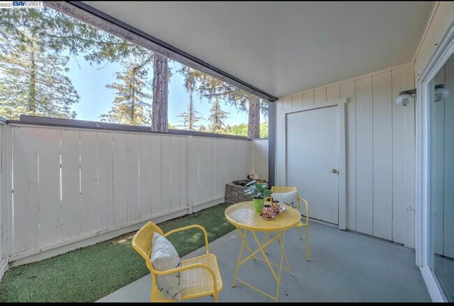 Building Photo - 47112 Warm Springs Blvd