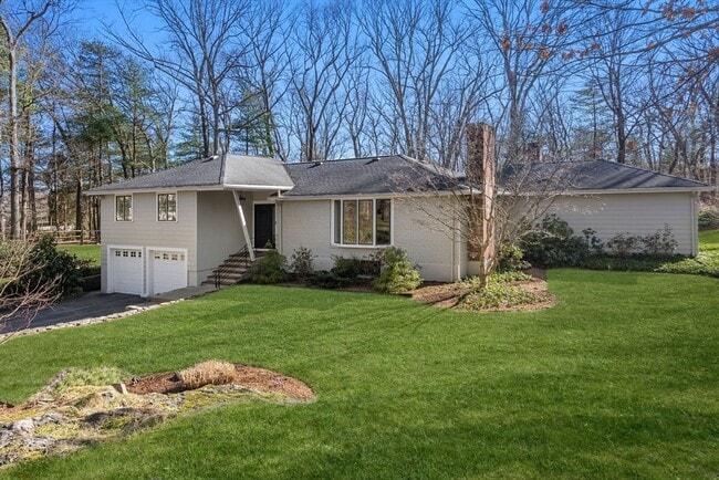 Building Photo - 21 Gail Rd