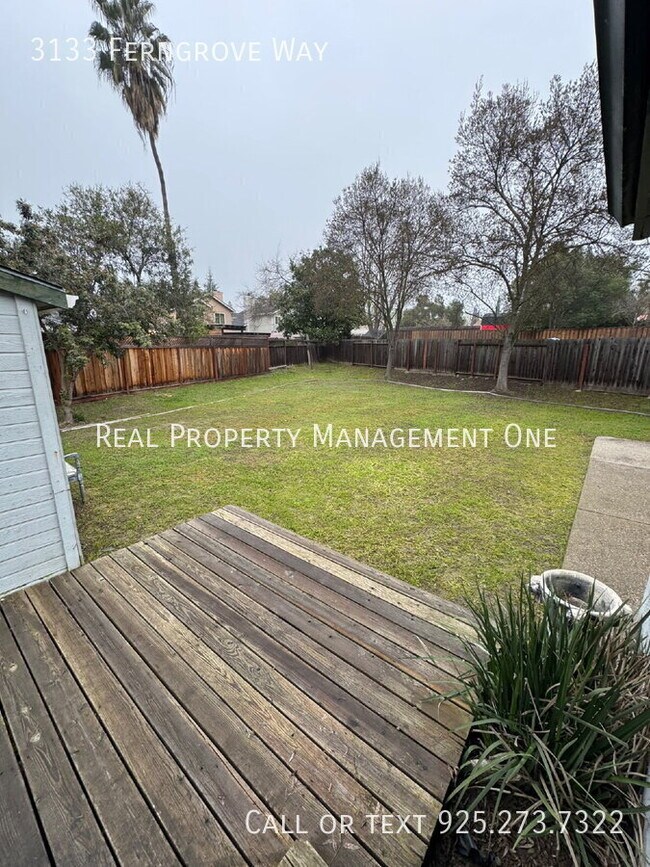 Building Photo - 3133 Ferngrove Way