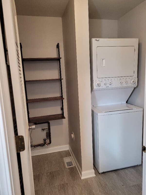 Building Photo - 22241 W Niagara Trail