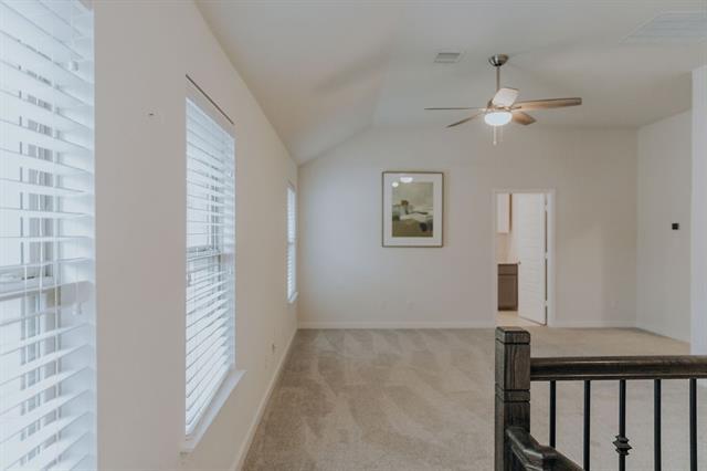 Building Photo - 989 Sprangletop St