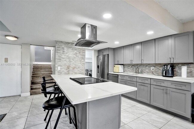 Building Photo - 9451 Live Oak Pl