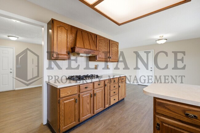 Building Photo - 8300 W 9th St N