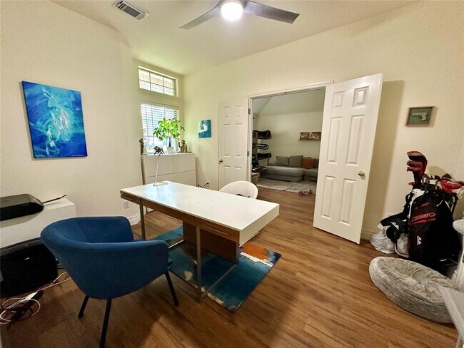 Building Photo - 15818 Hamden Cir
