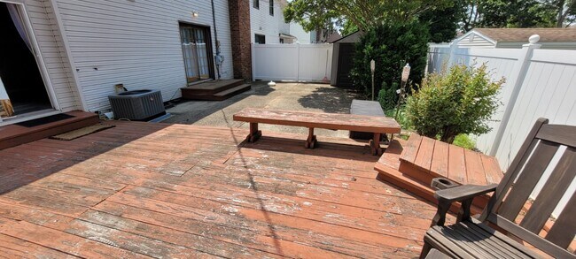 Building Photo - 6 Albergo Ct