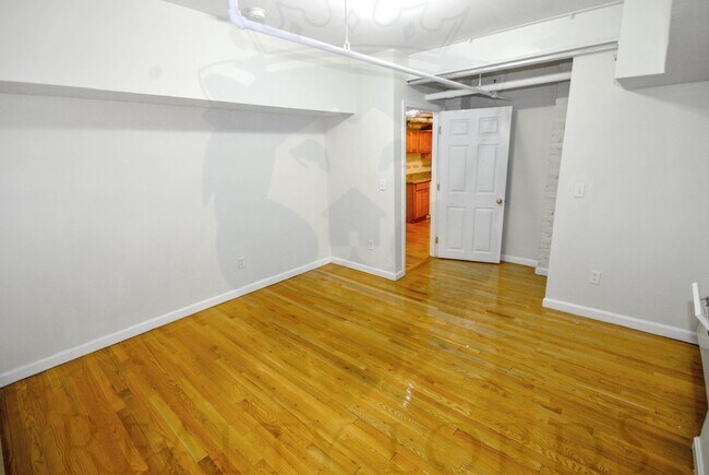 Building Photo - 621 Huntington Ave