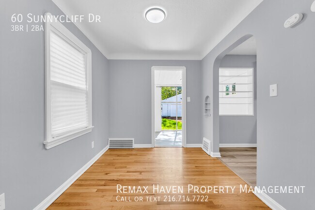 Building Photo - 60 Sunnycliff Dr