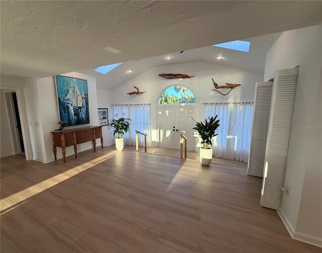 Building Photo - 2709 Casey Key Rd