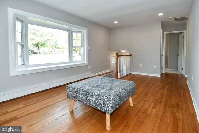 Building Photo - 3811 Forestdale Ave