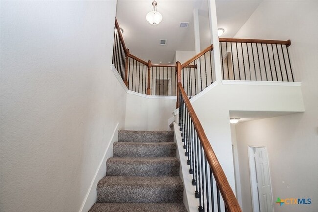 Building Photo - 1202 Stonewall Ridge