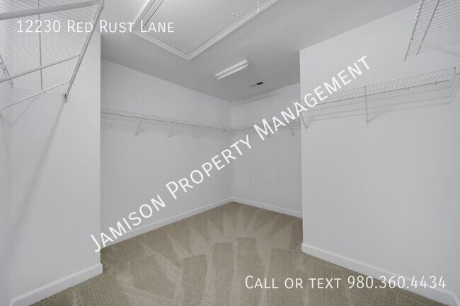 Building Photo - 12230 Red Rust Ln