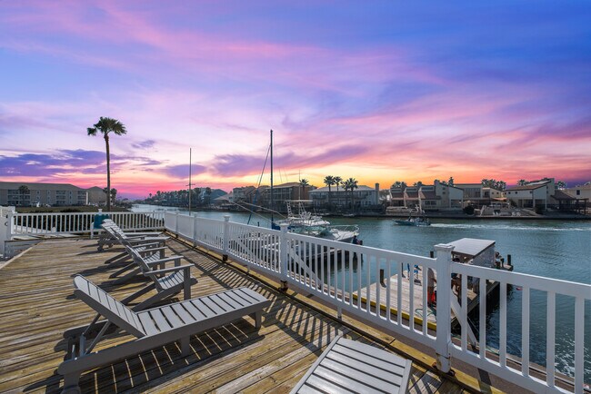 Building Photo - 14300 S Padre Island Dr