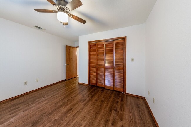 Building Photo - 57 Woodcreek Dr