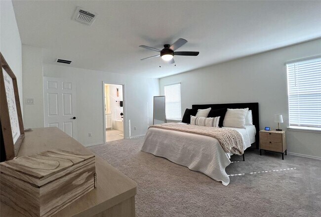 Building Photo - 13205 Nancy Reagan St