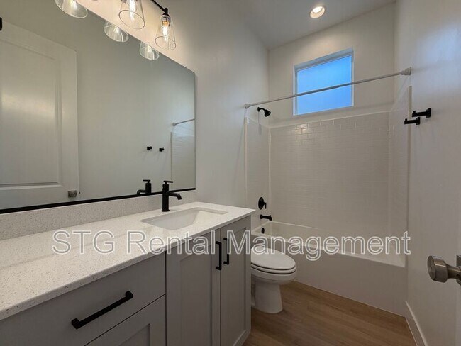 Building Photo - 2908 Church Oak Dr