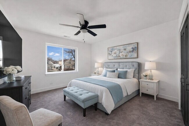 Building Photo - 1522 N Leamington Ave