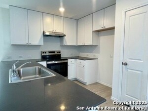 Building Photo - 212 Pacific Waters
