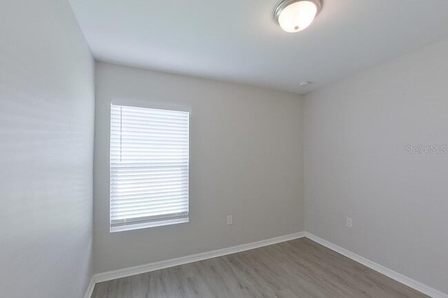 Building Photo - 3214 65th St W