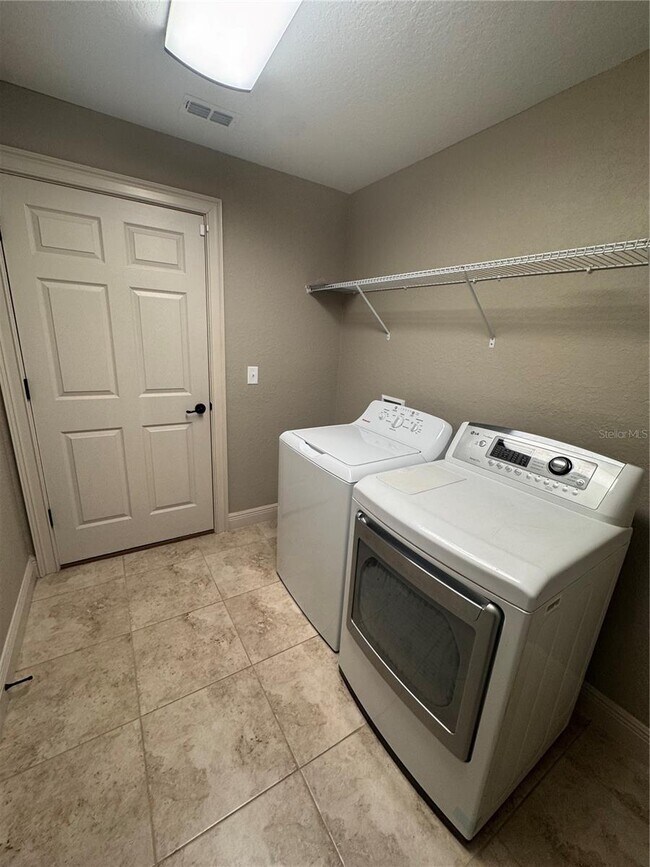 Building Photo - 1645 SW 168th Loop