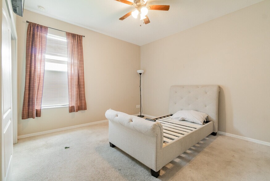 Building Photo - 11526 Wishing Well Ln