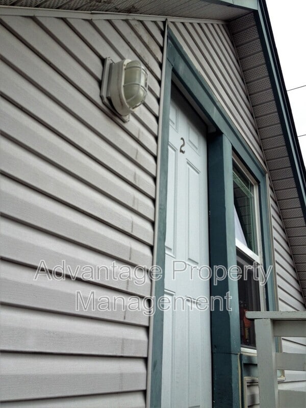 Building Photo - 2613 NW Grant Ave