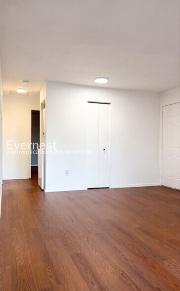 Building Photo - 1033 SW 148th St