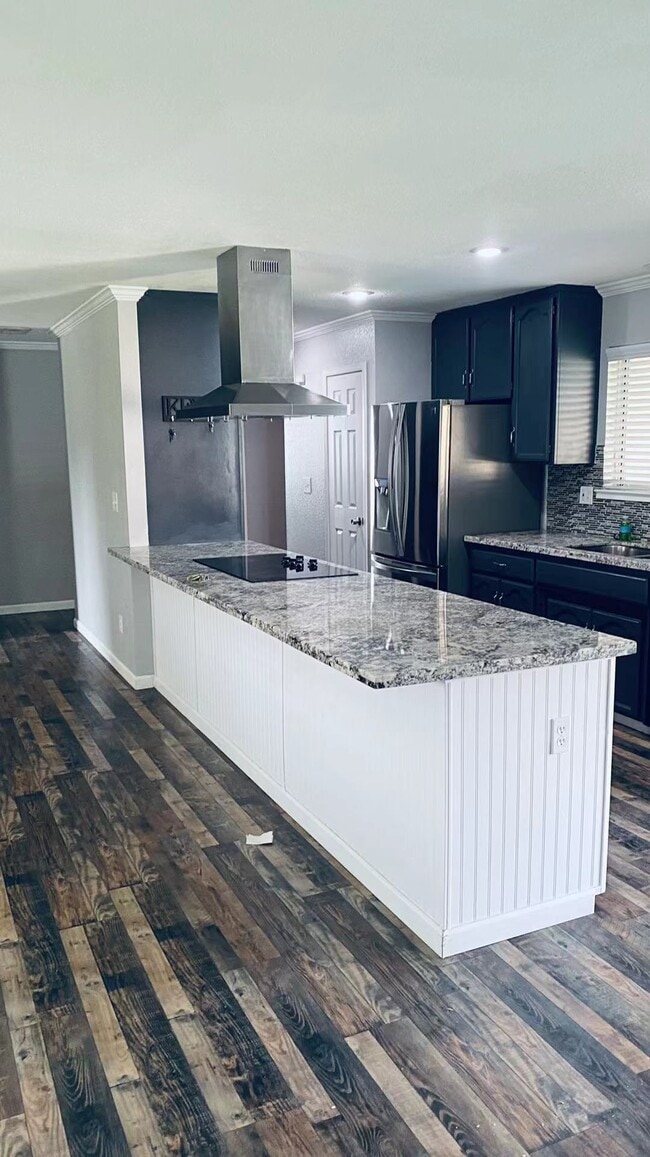 Building Photo - 711 Sandpiper Ln