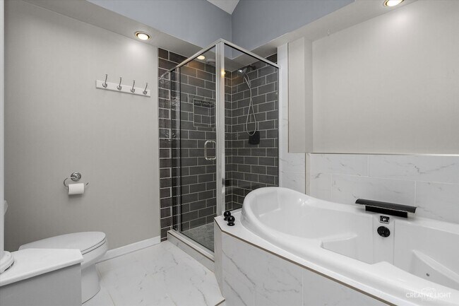 Building Photo - 217 Washburn St