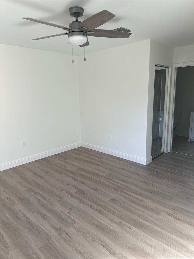 Building Photo - 2121 NW 99th Way