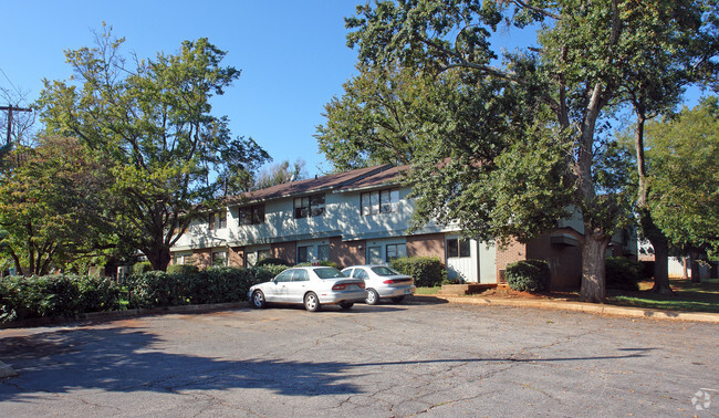 Building Photo - Century Oaks Apartments