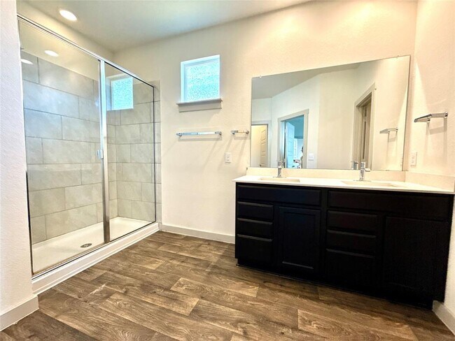 Building Photo - 4712 Quarrybank Dr.