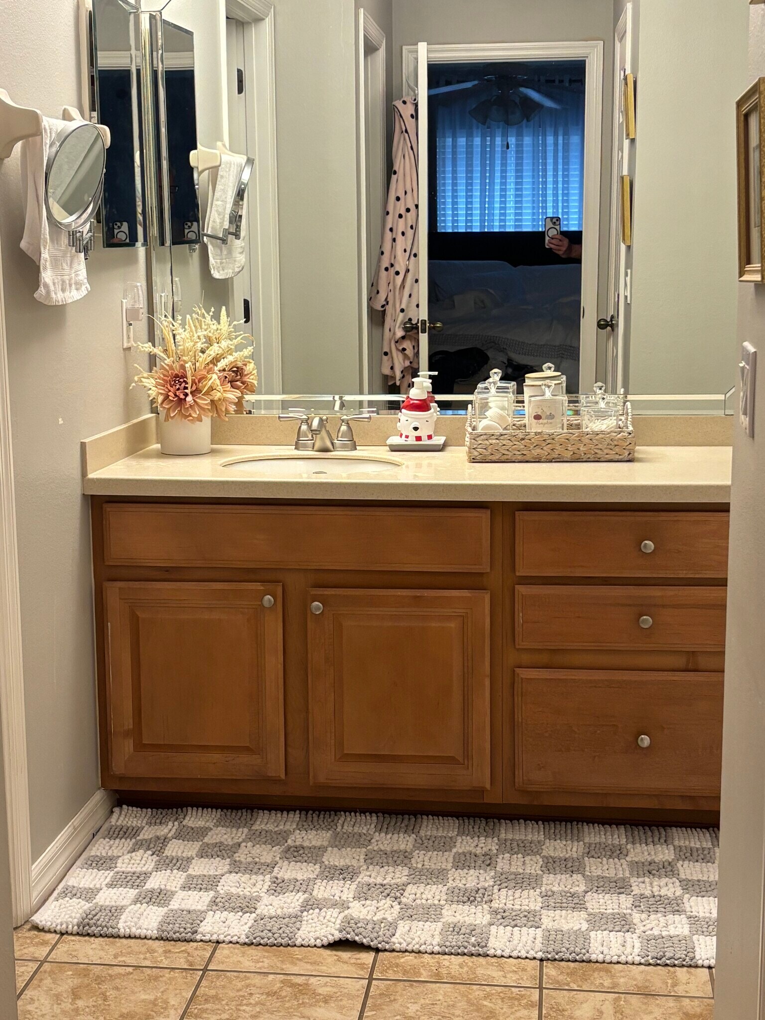 Building Photo - 1951 Sunset Palm Dr